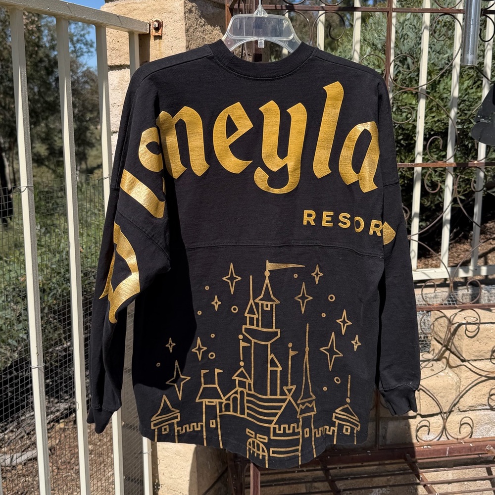Disneyland Resort Spirit Jersey Black Gold Sleeping Beauty’s Castle Size Small